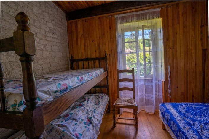 Image No.10-2 Bed House for sale