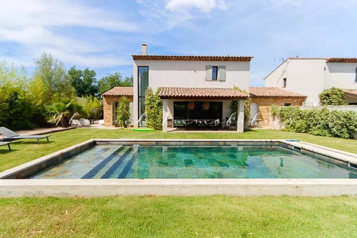 Image No.3-4 Bed House for sale