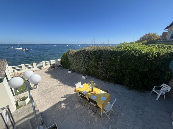 Image No.18-6 Bed Apartment for sale
