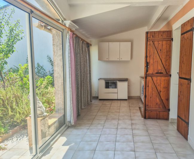 Image No.6-4 Bed House for sale