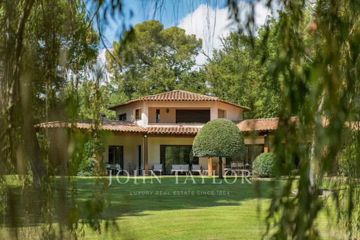 Image No.15-6 Bed House for sale