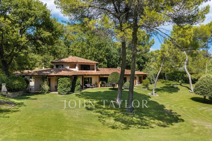 Image No.3-6 Bed House for sale