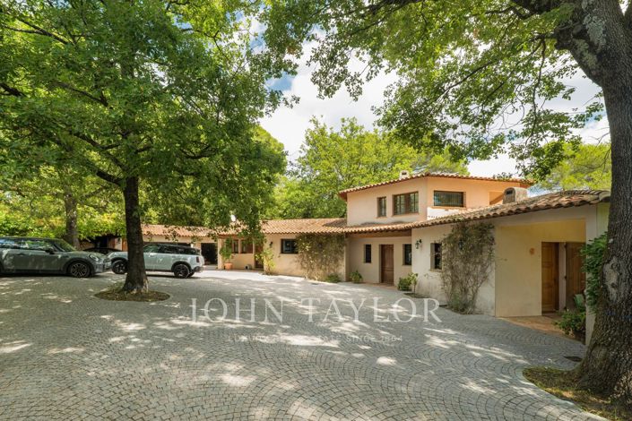 Image No.35-6 Bed House for sale
