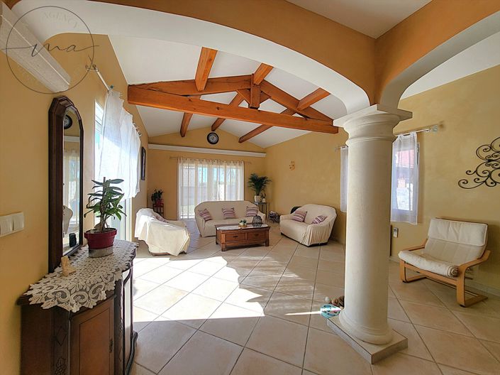 Image No.9-4 Bed House for sale