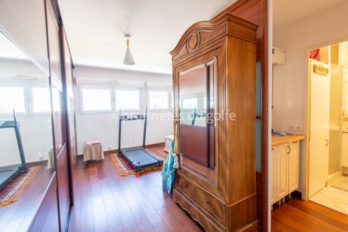 Image No.11-3 Bed Apartment for sale