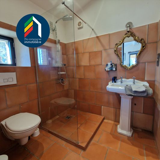 Image No.16-5 Bed House for sale