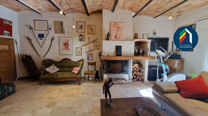 Image No.5-5 Bed House for sale