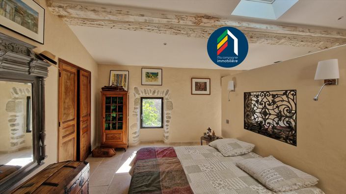 Image No.9-5 Bed House for sale