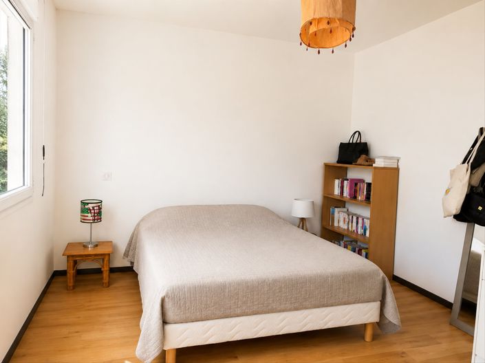 Image No.10-4 Bed House for sale
