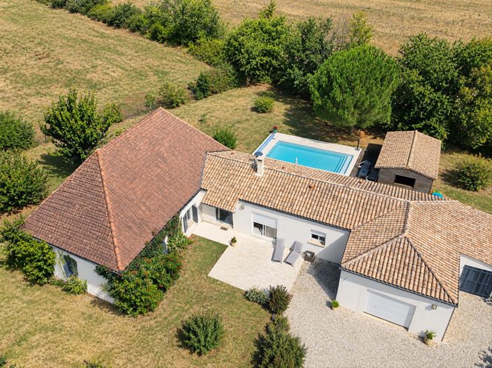 Image No.2-4 Bed House for sale