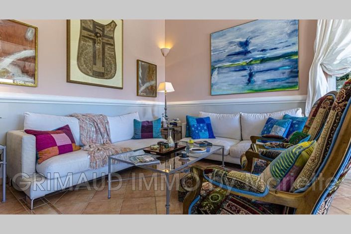 Image No.11-4 Bed House for sale
