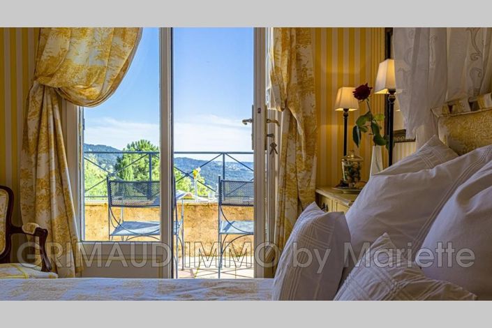 Image No.17-4 Bed House for sale