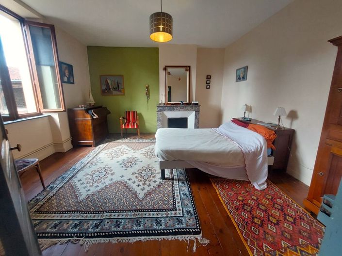 Image No.14-4 Bed Property for sale
