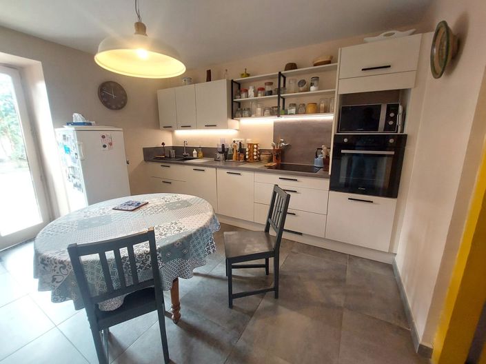 Image No.7-4 Bed Property for sale