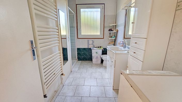 Image No.12-4 Bed House for sale