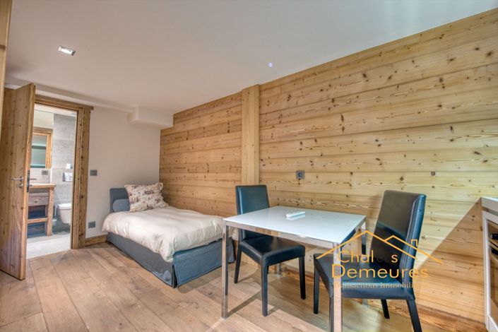 Image No.22-6 Bed House for sale