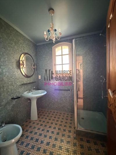 Image No.16-4 Bed House for sale