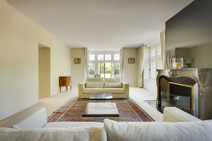 Image No.10-5 Bed House for sale