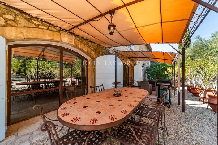 Image No.19-15 Bed House for sale