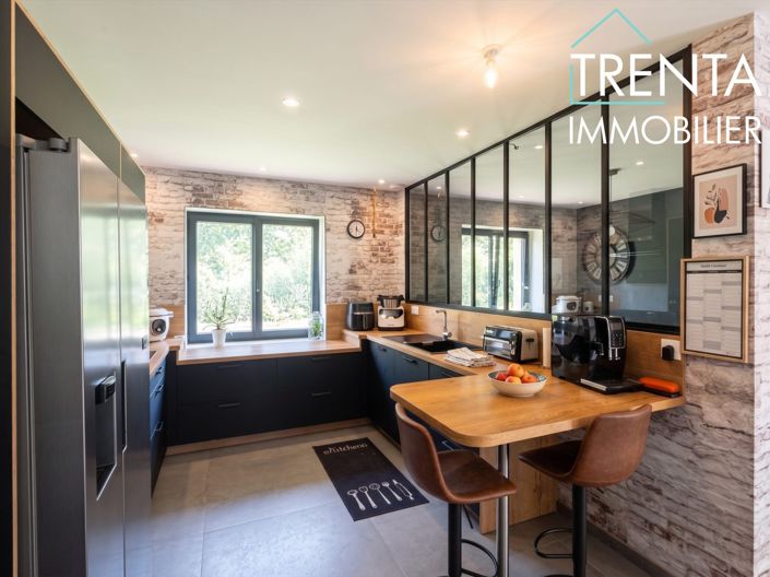 Image No.8-2 Bed Property for sale