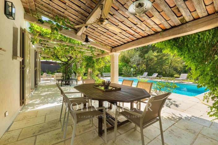 Image No.16-5 Bed House for sale