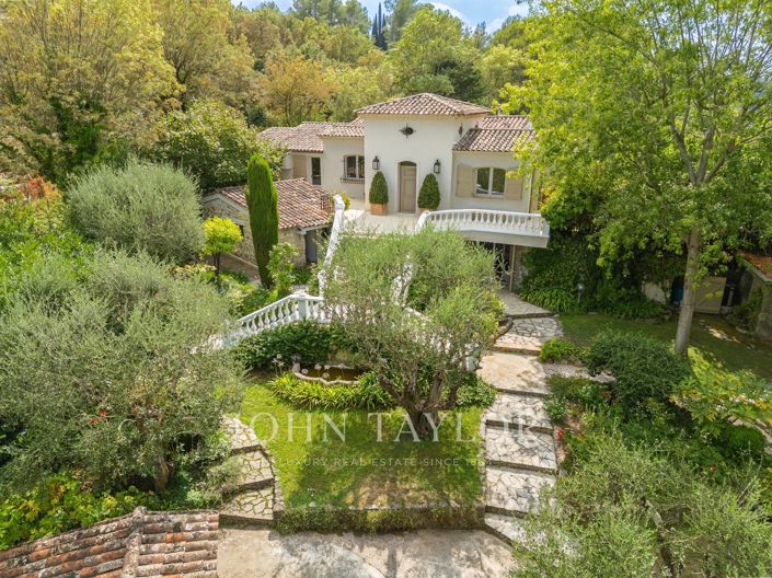 Image No.2-5 Bed House for sale