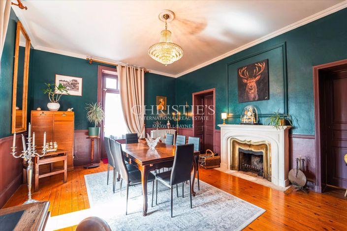 Image No.7-6 Bed Property for sale