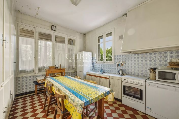 Image No.16-5 Bed House for sale