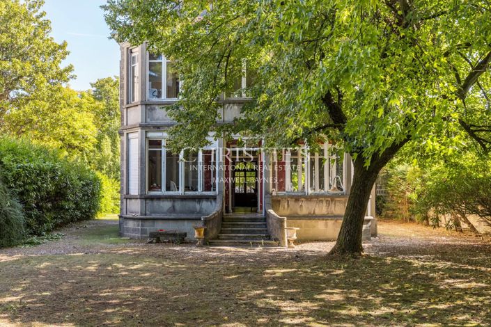 Image No.6-5 Bed House for sale
