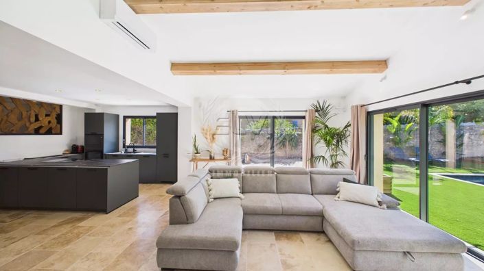 Image No.5-4 Bed House for sale
