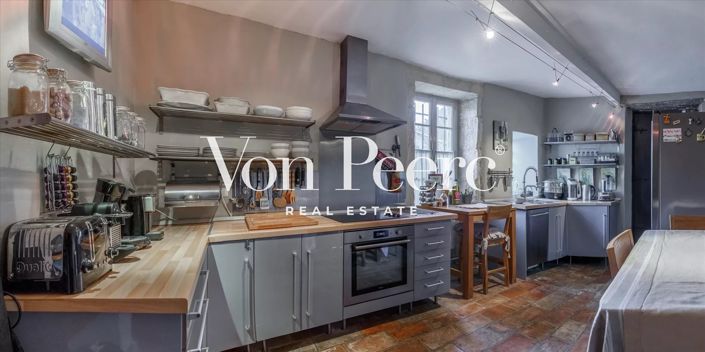 Image No.7-5 Bed House for sale