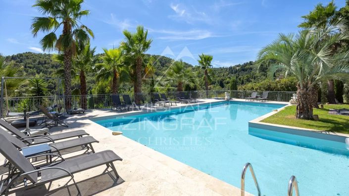 Image No.2-6 Bed House for sale