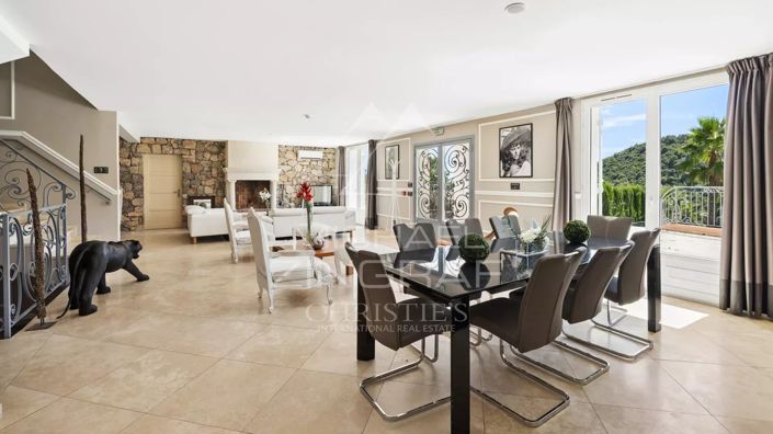 Image No.3-6 Bed House for sale