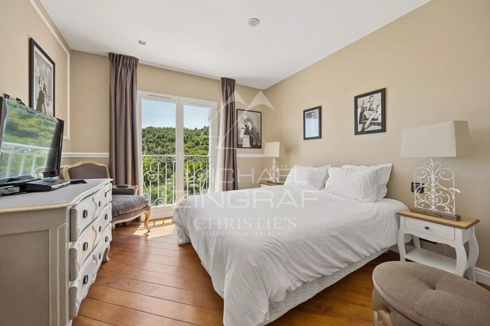 Image No.7-6 Bed House for sale