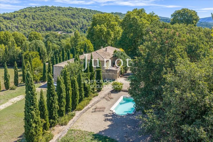 Image No.16-6 Bed House for sale