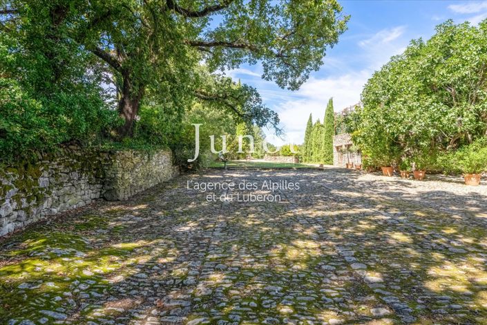 Image No.21-6 Bed House for sale