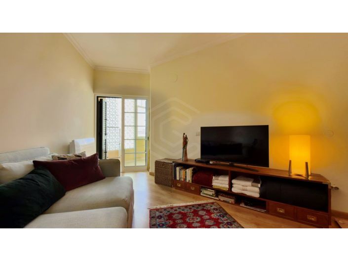 Image No.20-3 Bed Apartment for sale