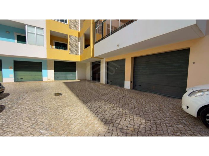 Image No.27-3 Bed Apartment for sale