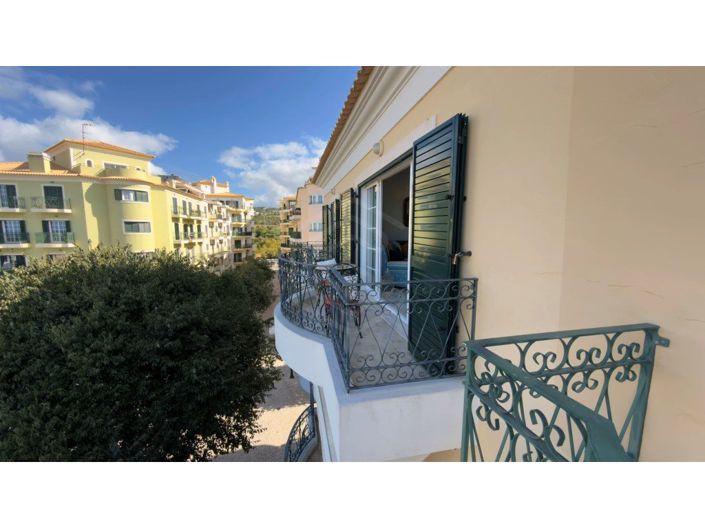 Image No.8-3 Bed Apartment for sale