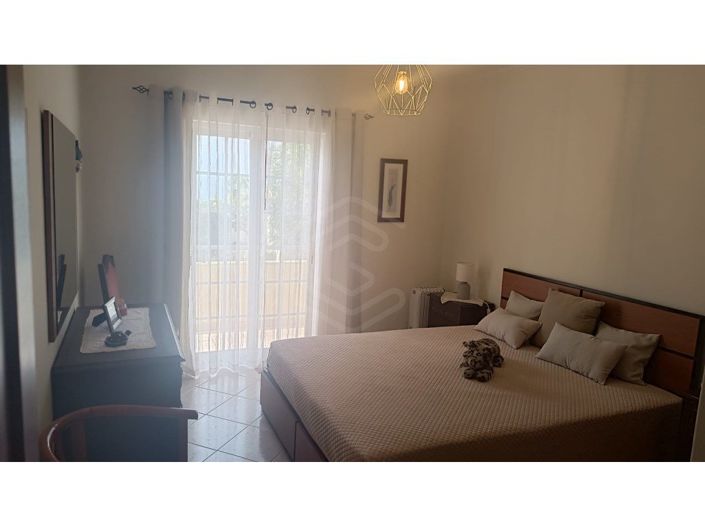 Image No.10-4 Bed House for sale