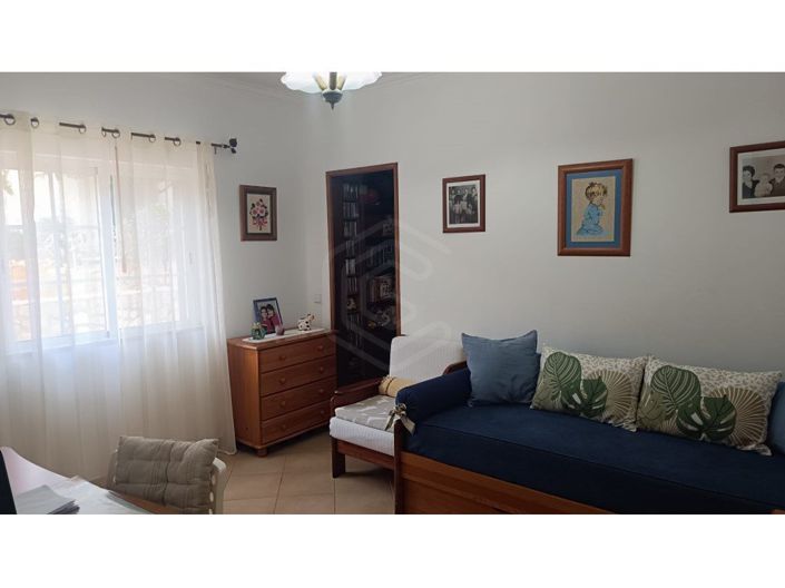 Image No.15-4 Bed House for sale