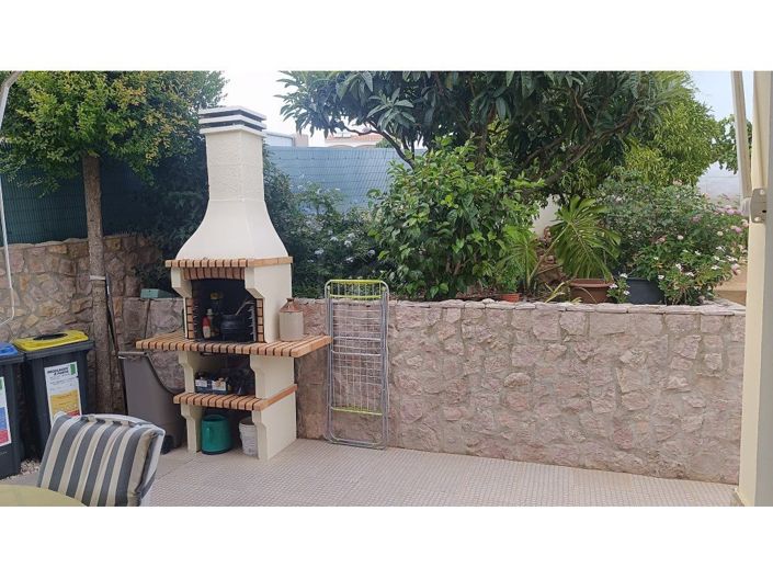 Image No.16-4 Bed House for sale