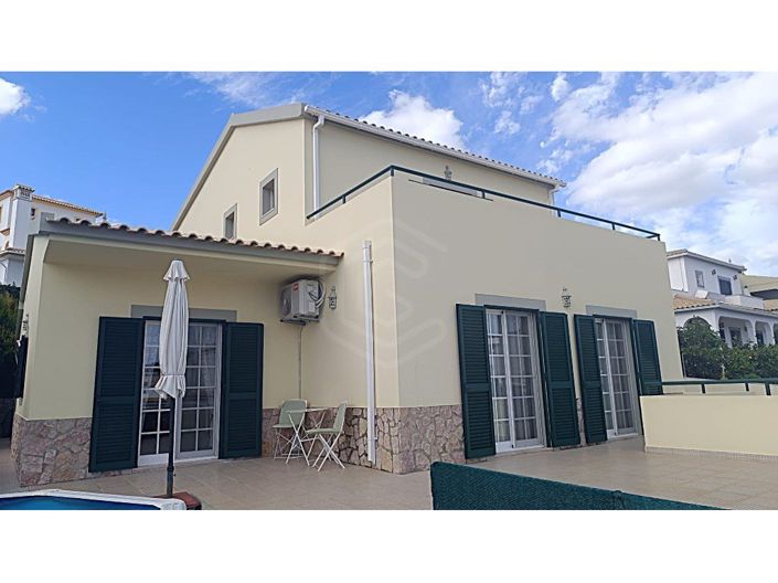 Image No.2-4 Bed House for sale