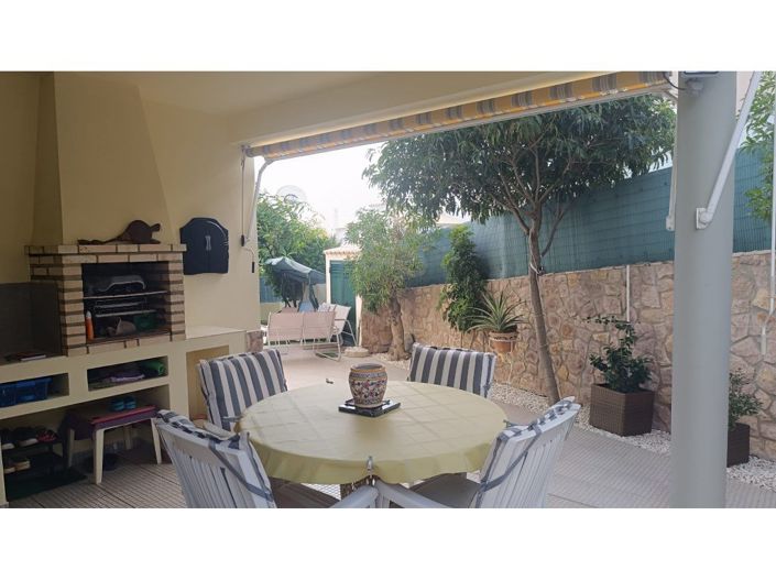 Image No.28-4 Bed House for sale