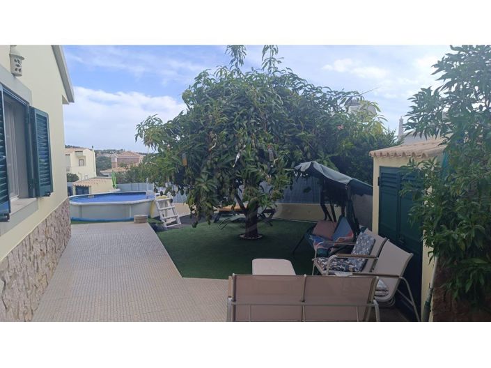 Image No.31-4 Bed House for sale