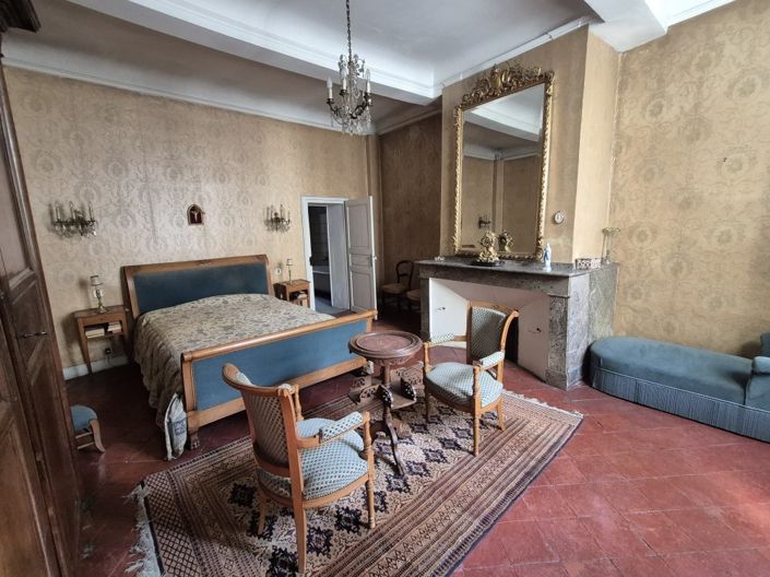 Image No.12-6 Bed House for sale