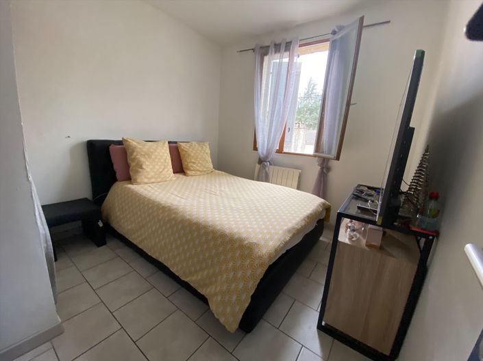 Image No.7-2 Bed House for sale