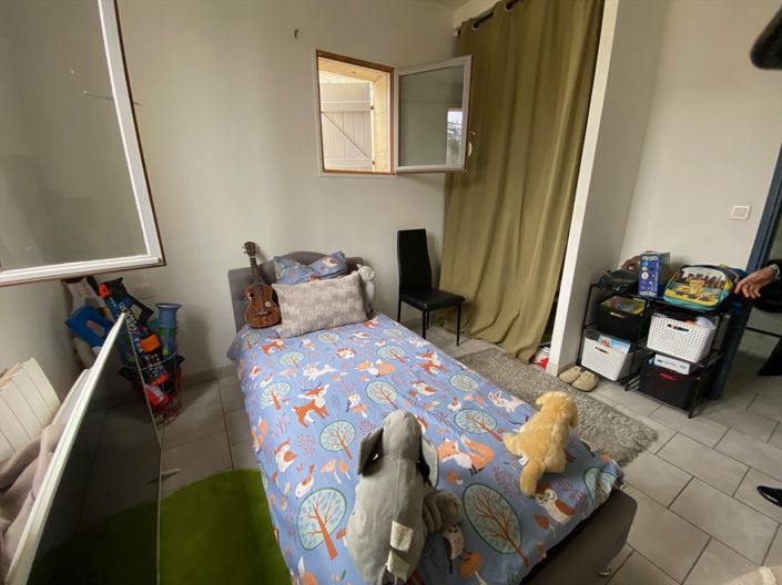 Image No.9-2 Bed House for sale