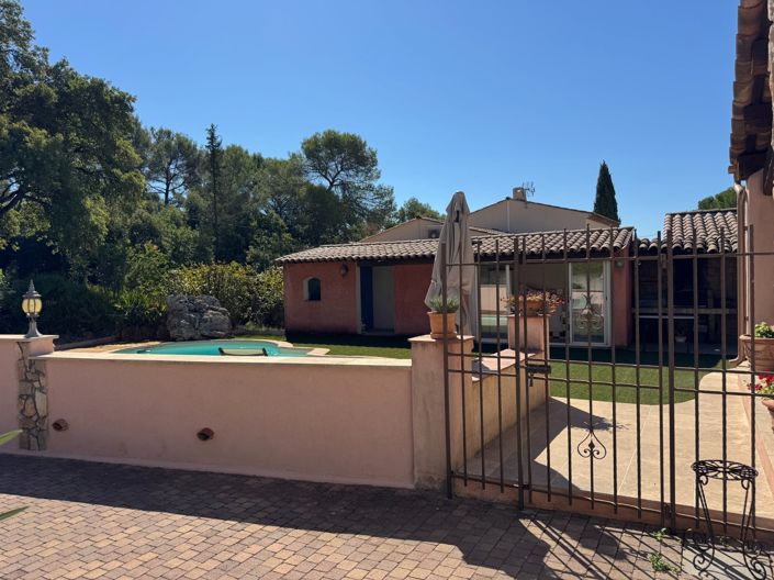 Image No.21-4 Bed House for sale