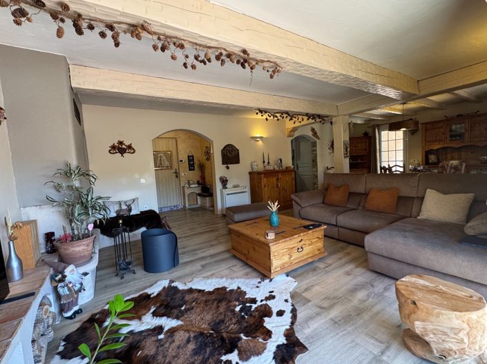 Image No.6-4 Bed House for sale